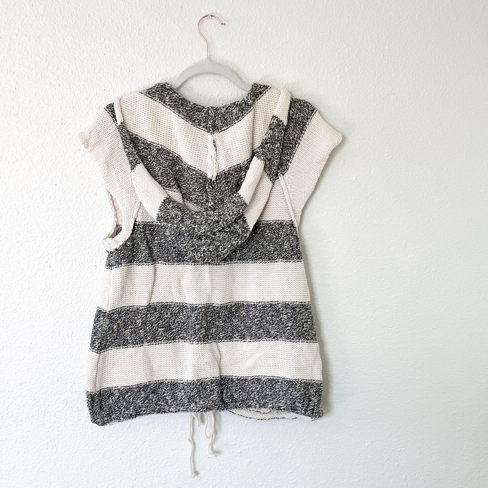 Free People Regatta Striped Hooded Zip Front Sweater Sleeveless Medium - Picture 4 of 12